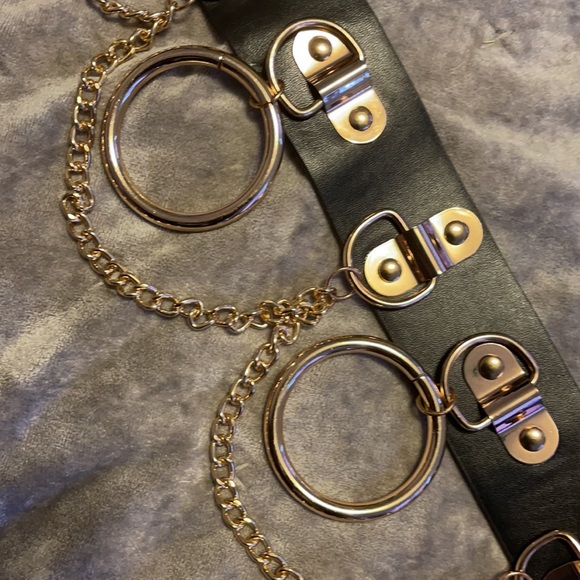 Belt from Pretty Little Thing - Picture 2 of 2